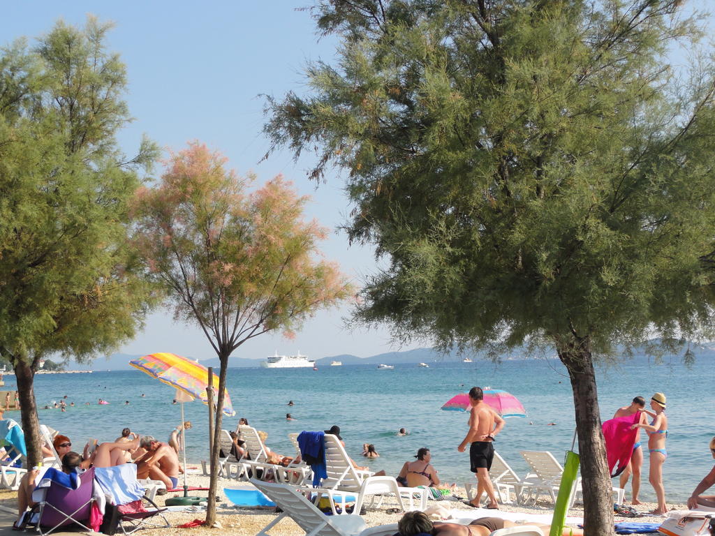Studio Apartments With Terrace Near Sea - Angela'S Apartments Zadar Buitenkant foto
